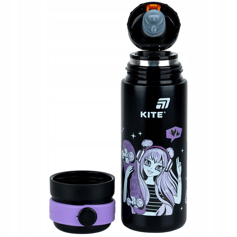 Termoska s výlevkou a hrnčekom pre deti Kite 500 ml so sitkom čierna Anime