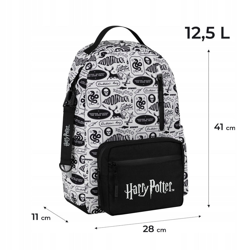 Plecak do szkoły HP26-949M z naniesionymi wymiarami i wagą 695 g