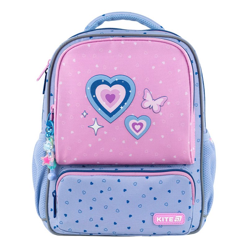 Plecak przedszkolny Kite Kids K25-559XS-1 z uroczym wzorem na jasnym tle, z otwartą komorą główną