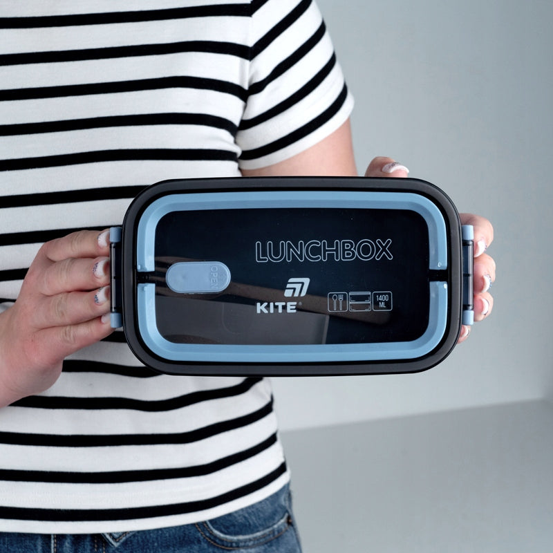 Lunchbox 1400 ml wykonany z bezpiecznego tworzywa BPA Free.