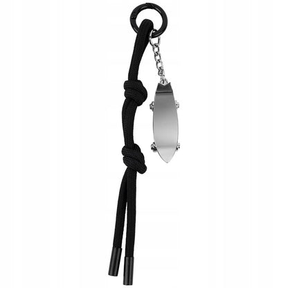 Młodzieżowy brelok Kite K26-3002-8 w formie zawieszki do plecaka.