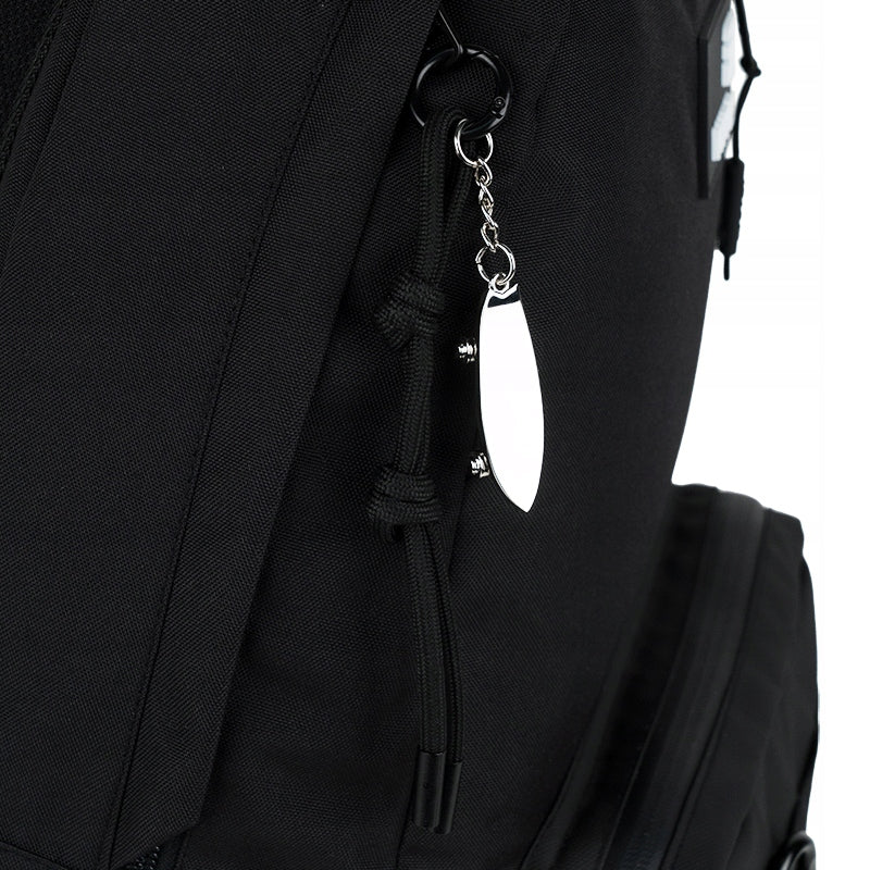 Modny brelok do kluczy z metalowym karabińczykiem Kite o długości 18 cm.