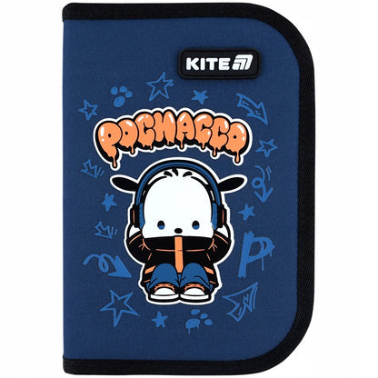 Frontowy panel z wypukłym nadrukiem 3D przedstawiającym pieska Pochacco w dynamicznej pozie.