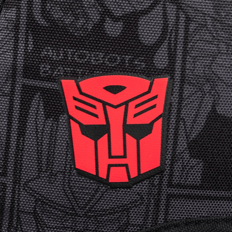 Detal grafiki Transformers.
