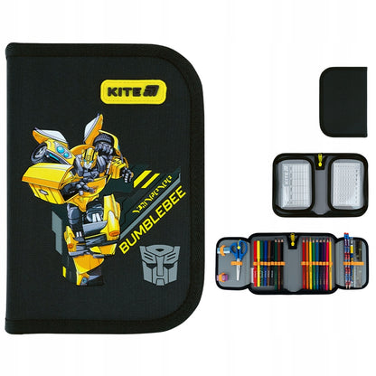 Prezentacja czarnego piórnika Kite Transformers z każdej perspektywy ukazująca detale grafiki i gumową naszywkę.